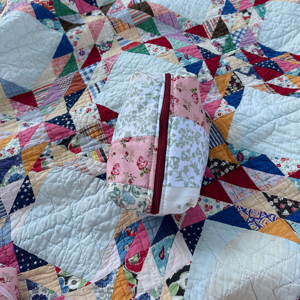 Thumbnail: Medium Makeup Pouch