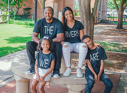 Lovelee Photography Portrait Session with Family