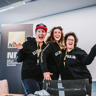 Sponsor Elinchrom hat uns mit tollen T-Shirts, Hoodies und Caps überrascht.