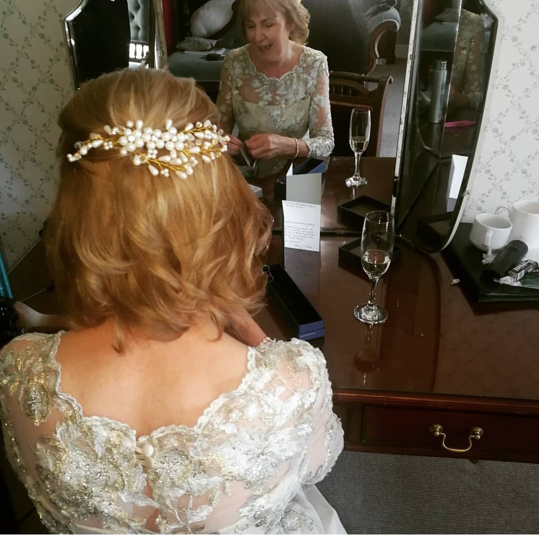 Bridal hair, natural