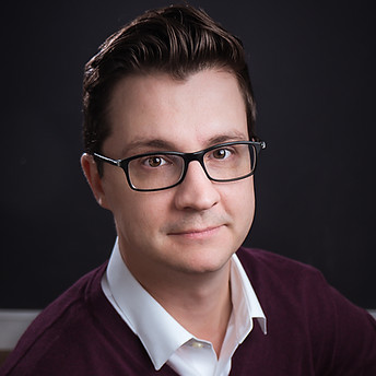 Danny Conard - Studio Head Shot_edited.jpg