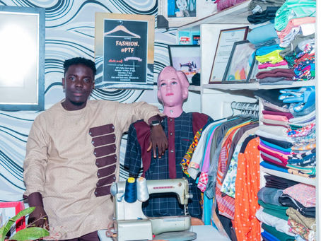 CLOTHES THAT TALK