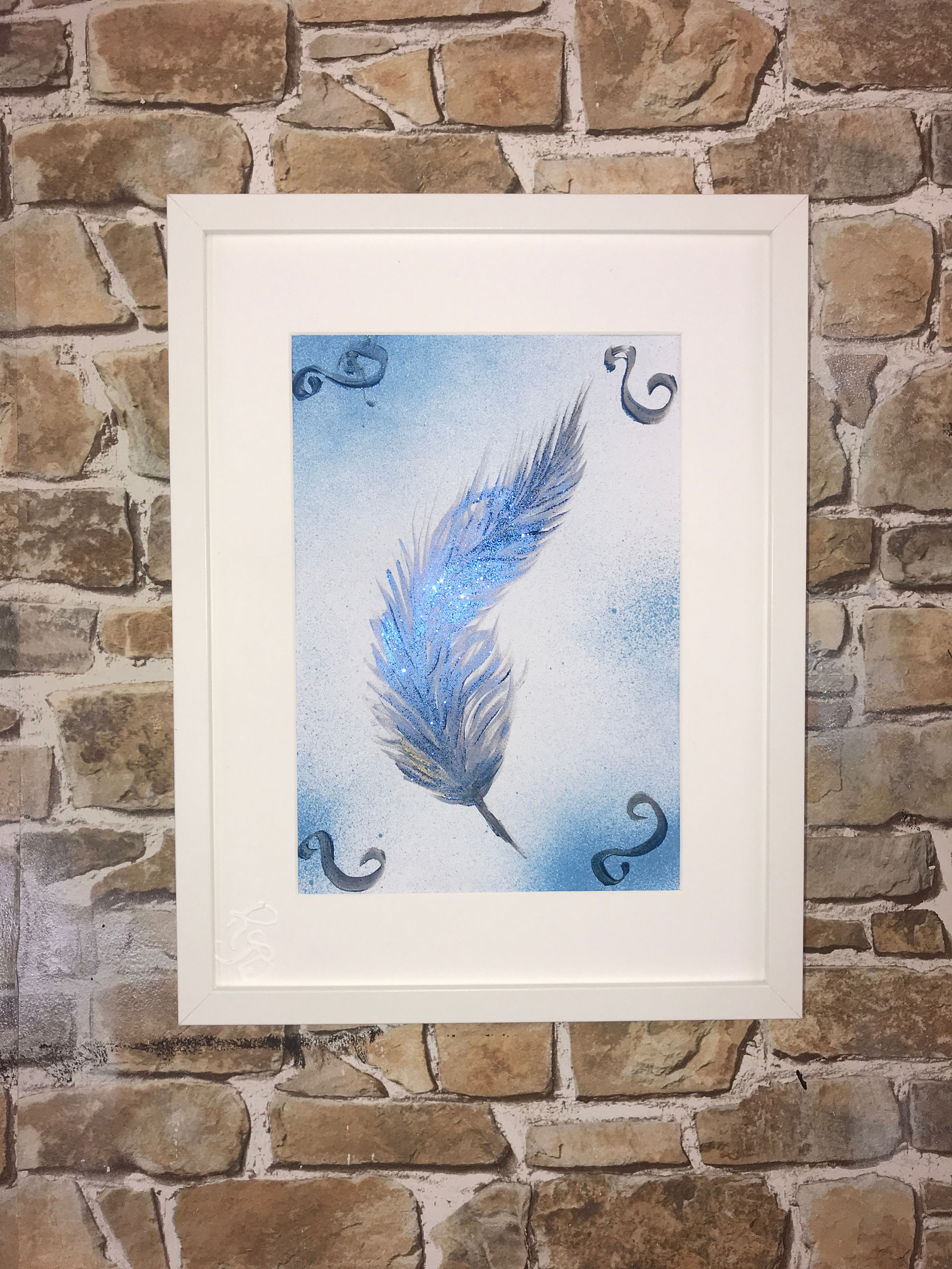 MIDNIGHT BLUE GLITTER FEATHER 43x33cms