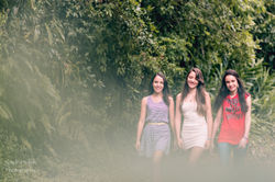 Viviane, Erika e Vanessa - Brazil