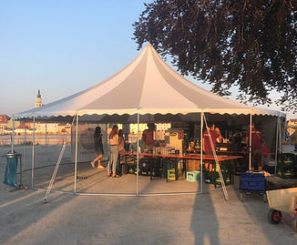 Verleih Zirkuszelt offen Zauberberg Passau.jpg