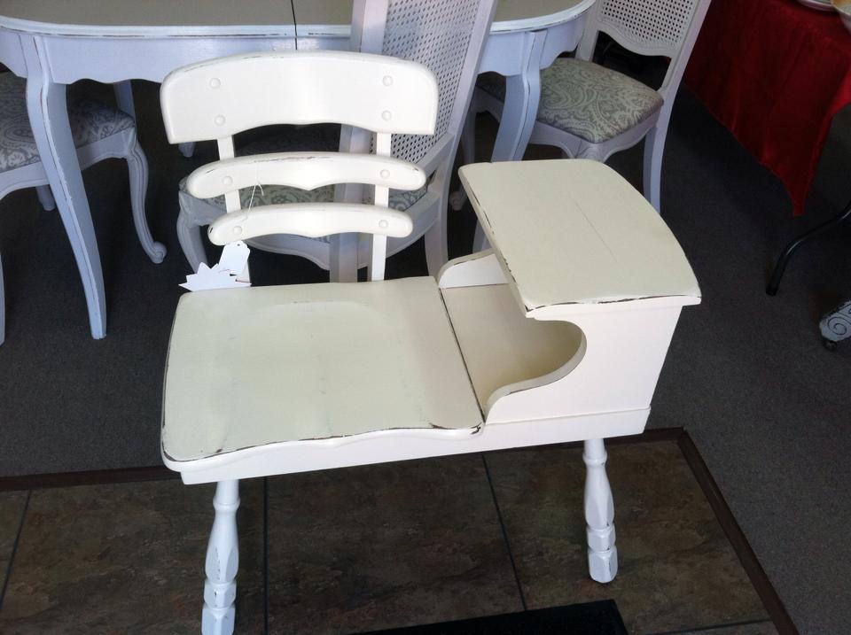 Vintage Gossip Bench
