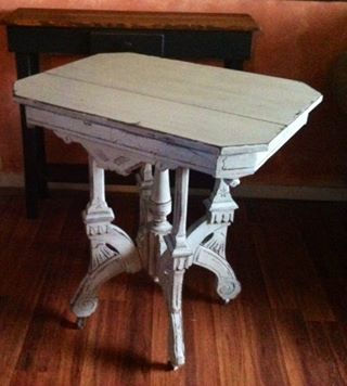 1870 Cir Side Table