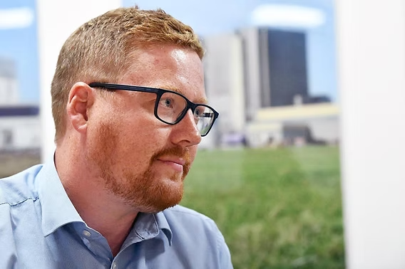 The Labour MP for Hartlepool Caught Sharing 'Manipulated Clip' which was Later Labelled Misleading by X