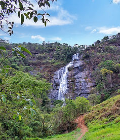 Cachoeira do Ramalho a partir da Pousada & Parada Olhos D'Água em Santa Bárbara do Tugúrio