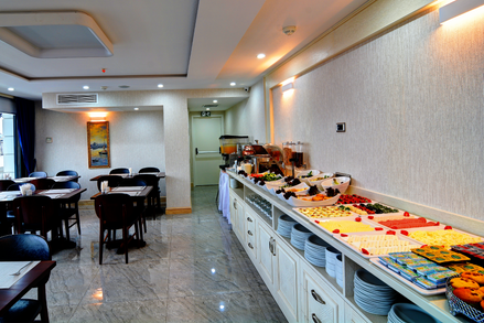 Novel Hotel Istanbul Breakfast Restaurant. In the Restaurant you have delicious and rich Turkish Breakfast with cakes, diaries, 4 types of cheese, starbucks filter coffee, Turkish black tea, etc...