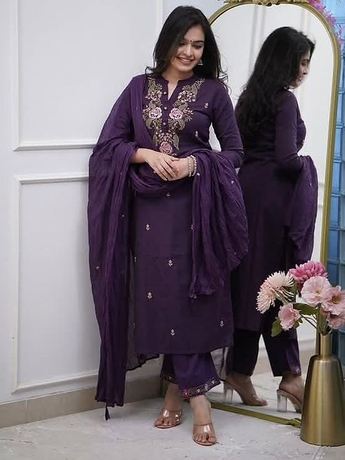 Premium dark purple colour, cotton 3 piece kurti set - IDH00215
