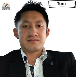 tom-premier-nails-nail-salon-downtown-chicago.png