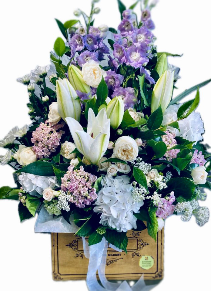 Thumbnail: Belle Large Floral Arrangement