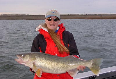 Heather's 14 wALLEYE.jpg