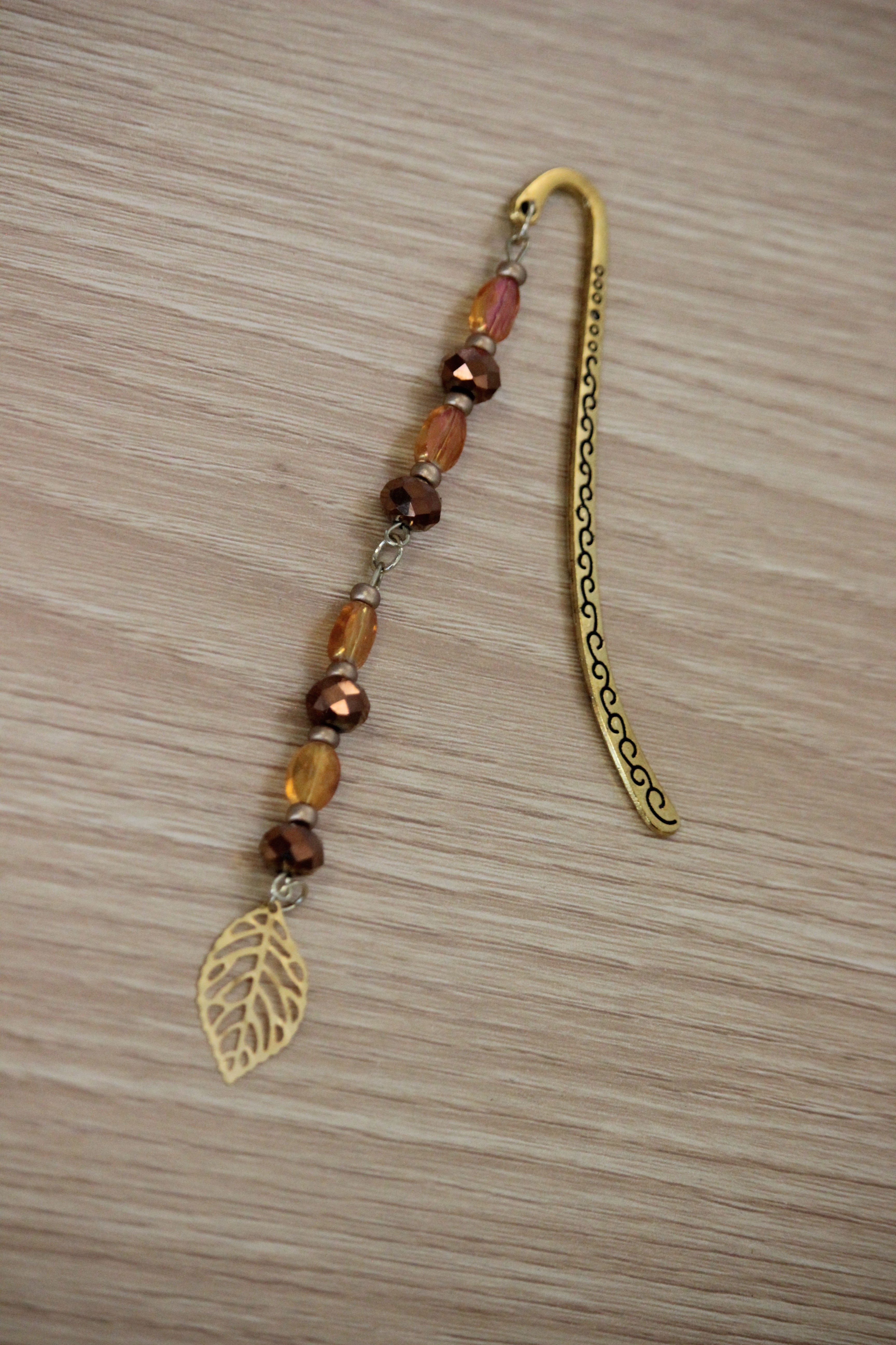 Autumn Court Bookmark Hook