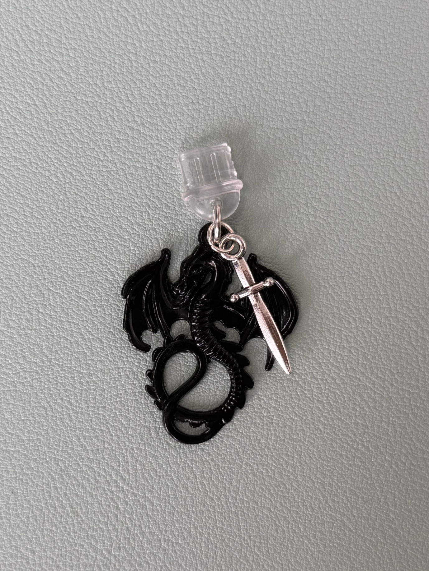 Dragon Dust Plug