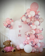 round arch with 3 1/4 balloon garland pink, white, lilac