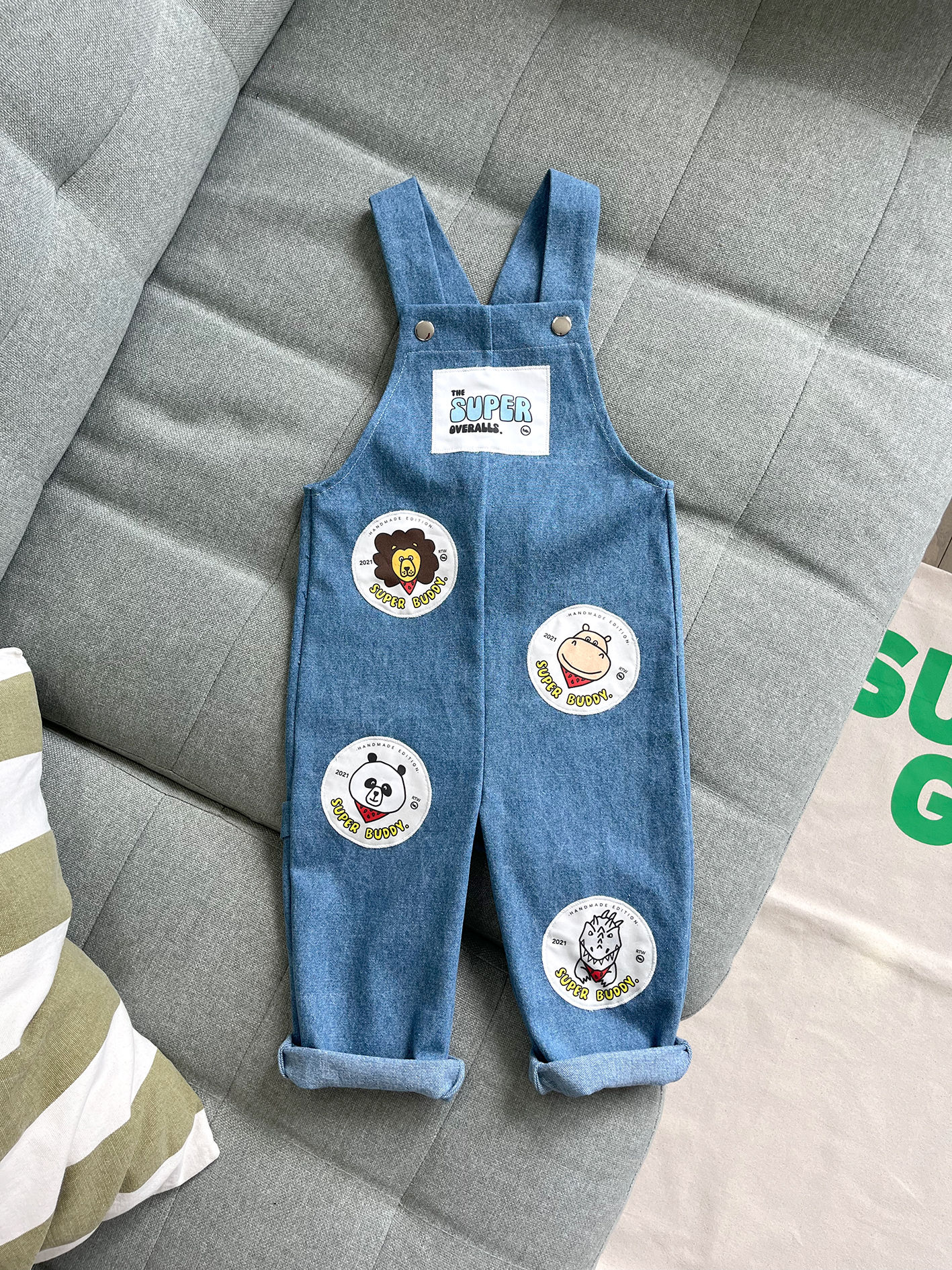 THE SUPER OVERALLS PATCHES DENIM