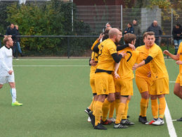 Zweite 4:1 vs Juspo A.