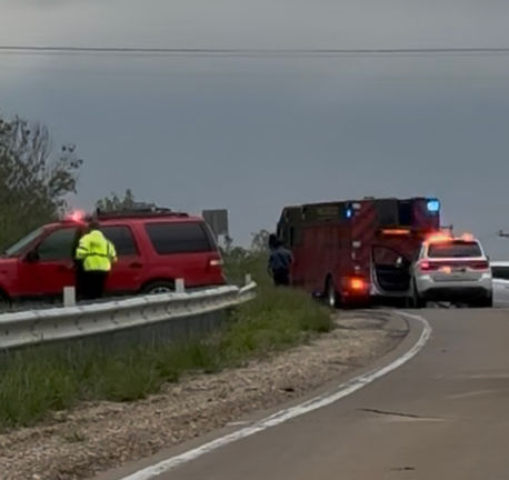 Two-Vehicle Crash Temporarily Closes Hwy OO in Old Monroe