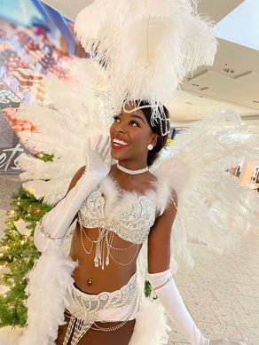 4 Reasons Why Showgirls Enhance an Event!