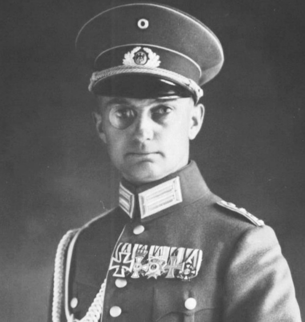 Walter Modal About Walter Model's appearance