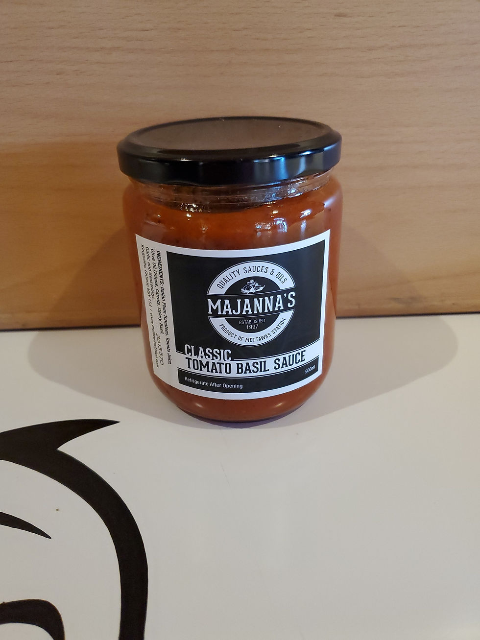 Majanna's by Mettawa's Tomato Basil sauce