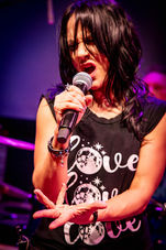 Crazy On Heart — Heart tribute band performing live