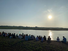 VÌ SAO TRẺ CẦN SINH TỒN TRONG THỜI ĐẠI AI?