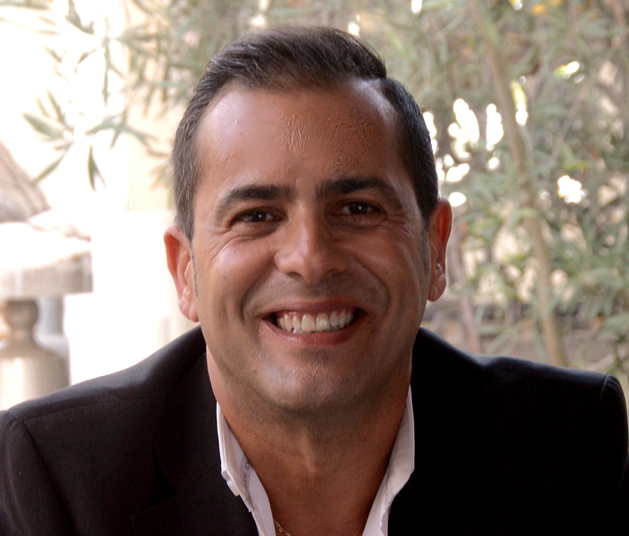 Writer: Sion Benchimol