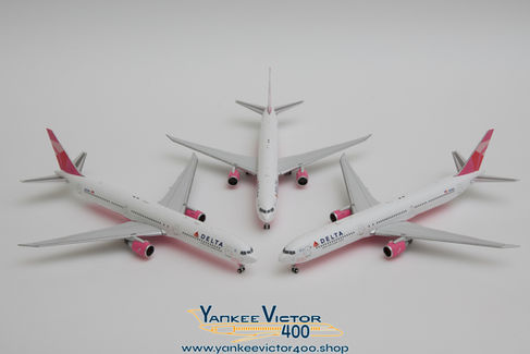 Delta Air Lines 767-400 by Panda Model in 1:400 (Pink BCRF livery)