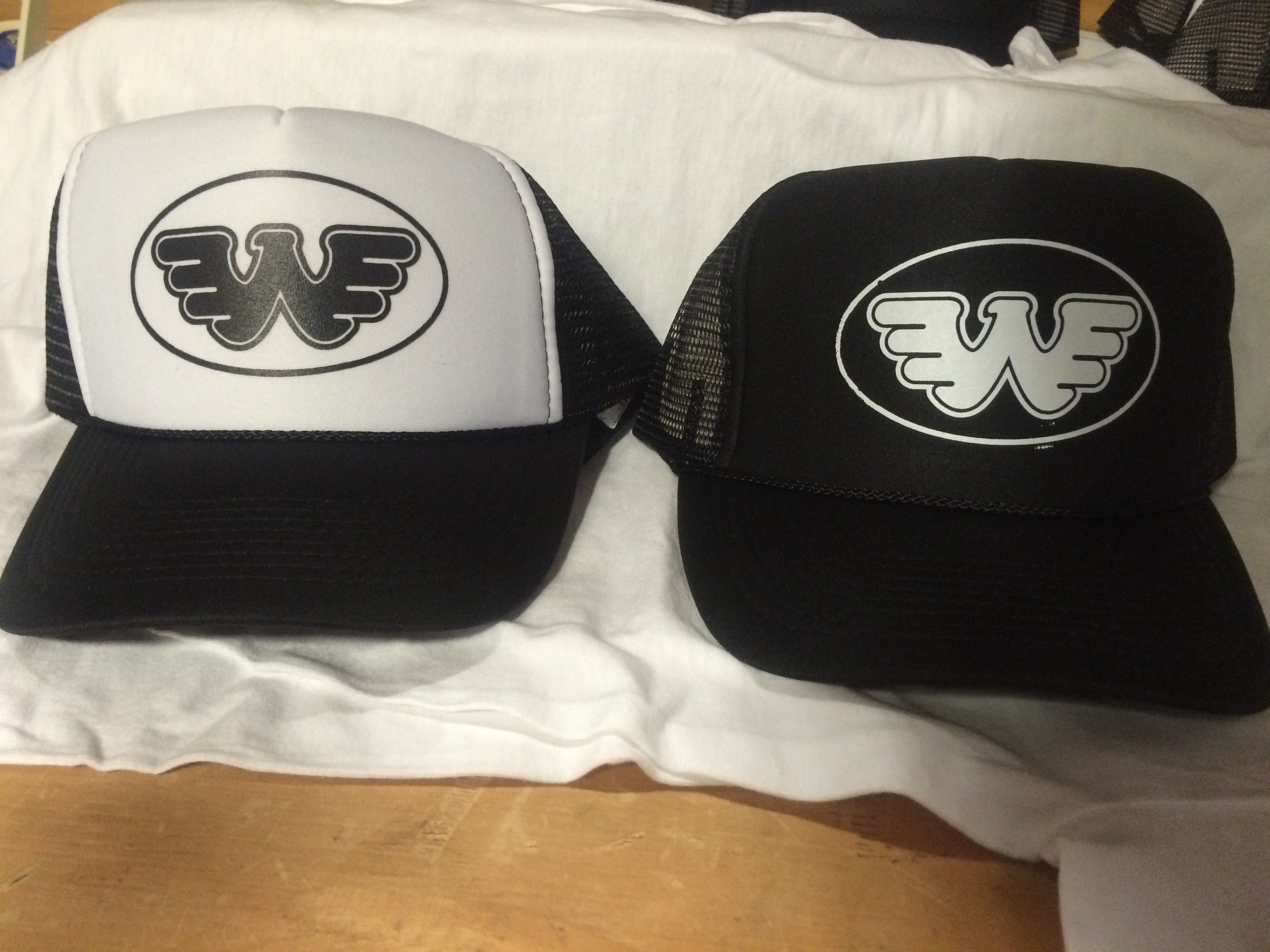 Waylon Jenings- trucker CAP