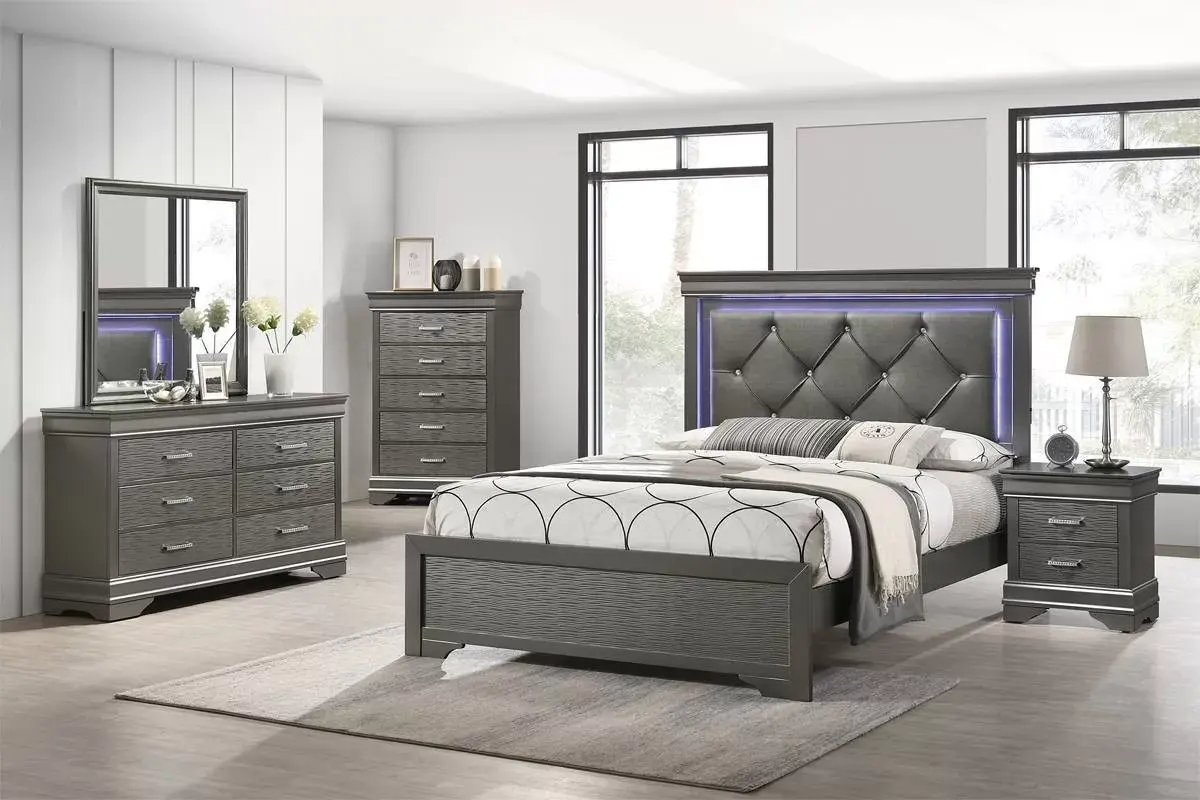 Diamond-Tufted Upholstered Bed with LED Lights
