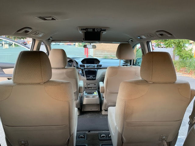 Thumbnail: 2017 Honda odyssey SE