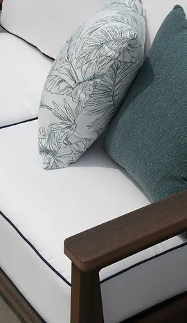 Poly Furniture Berlin Gardens