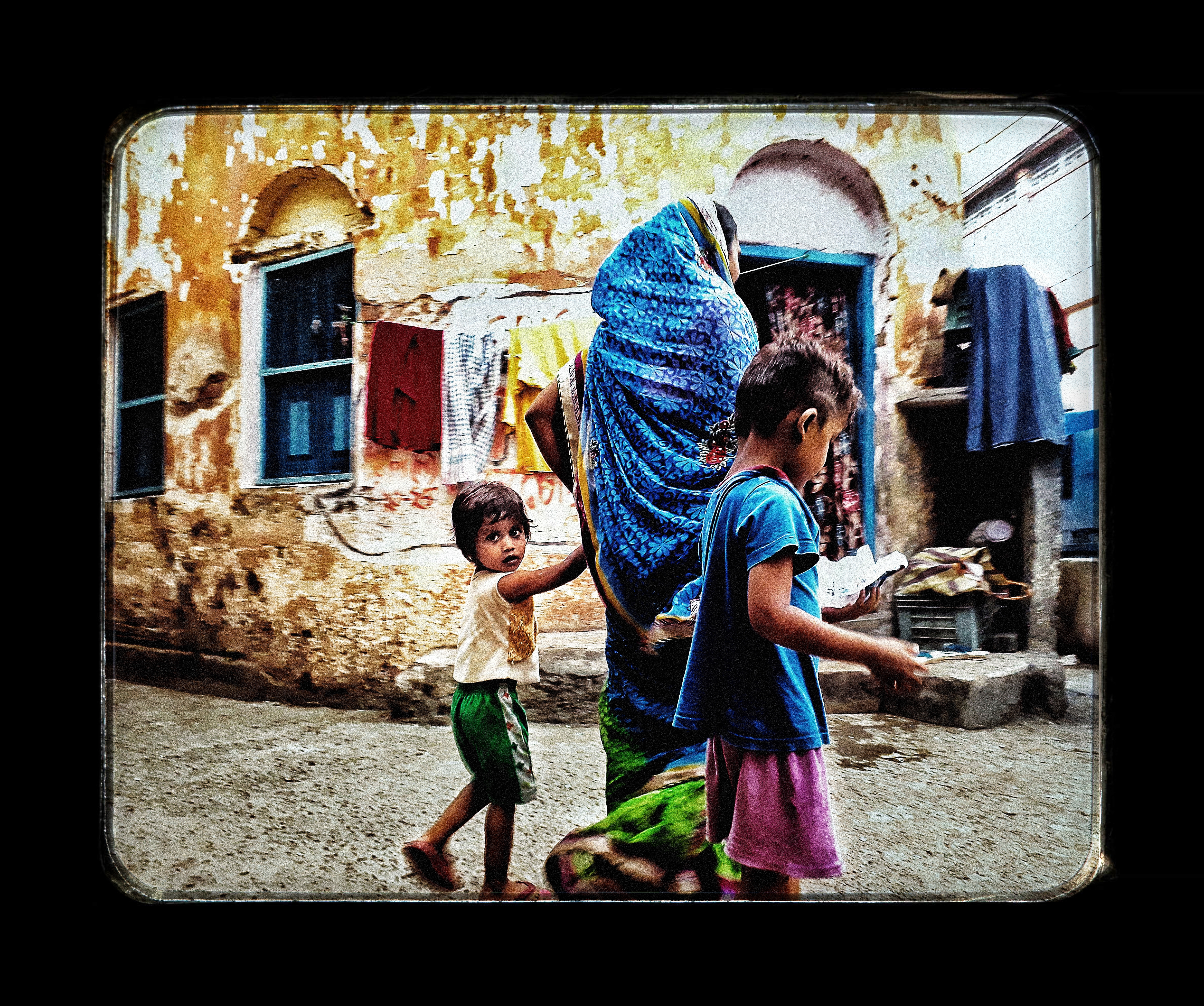 Stepping Out : the curious case of confused and cute - ল্যাদাসুর (Lyaadasur)