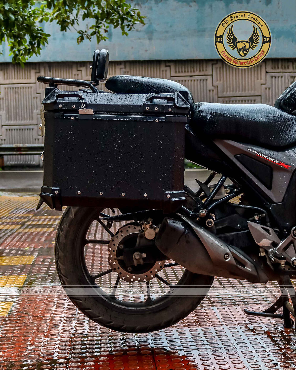 Thumbnail: Wanderer Motorcycle Pannier Boxes for Honda NX 200