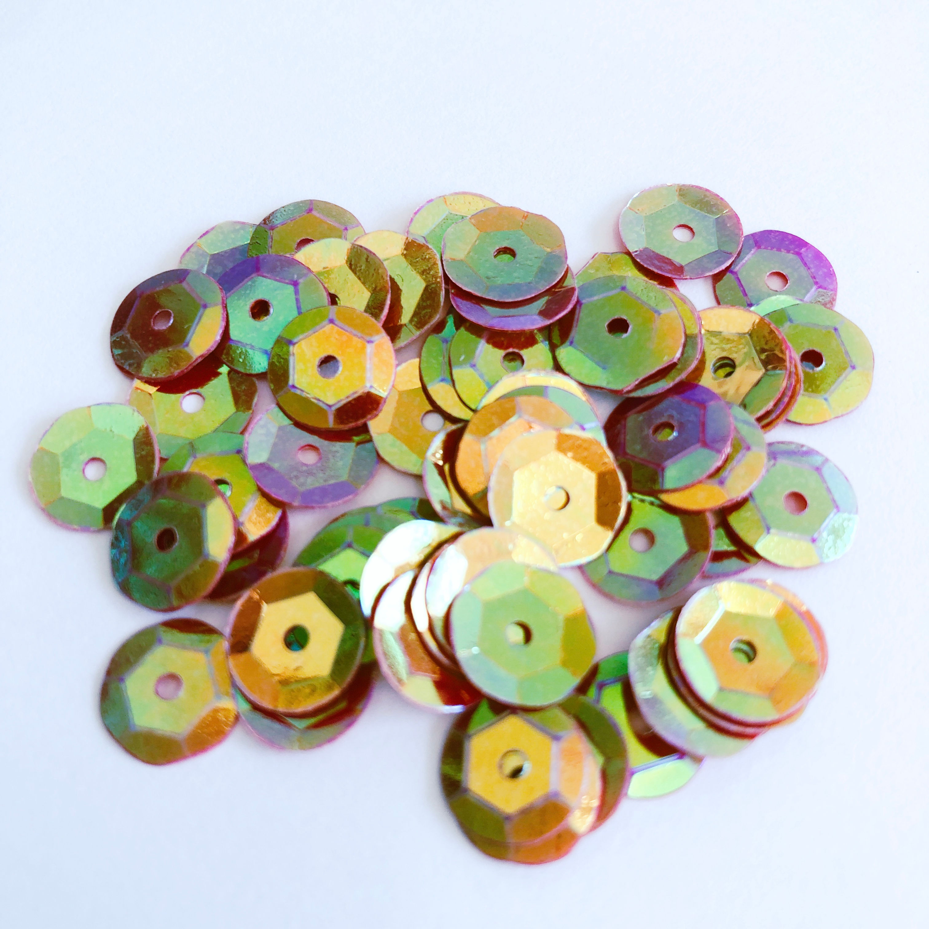 8mm Cup Sequin - Burgundy AB