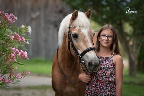 Pferd und Frau Posteiner Photography - Mensch-Tier-Fotografie Wien Niederösterreich und Burgenland