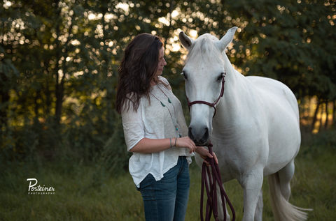 Pferd und Frau Posteiner Photography - Mensch-Tier-Fotografie Wien Niederösterreich und Burgenland
