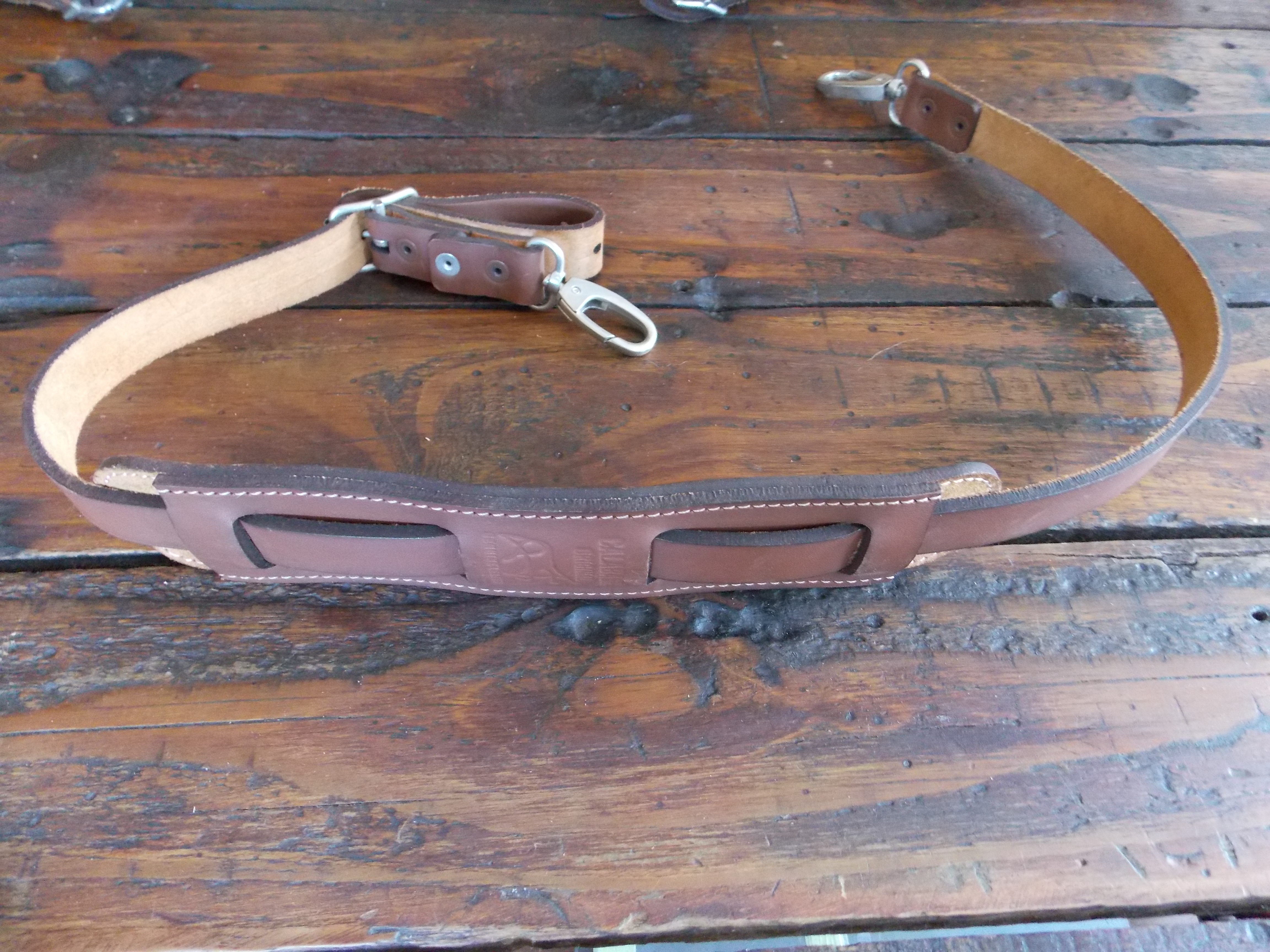 SHOULDER STRAP