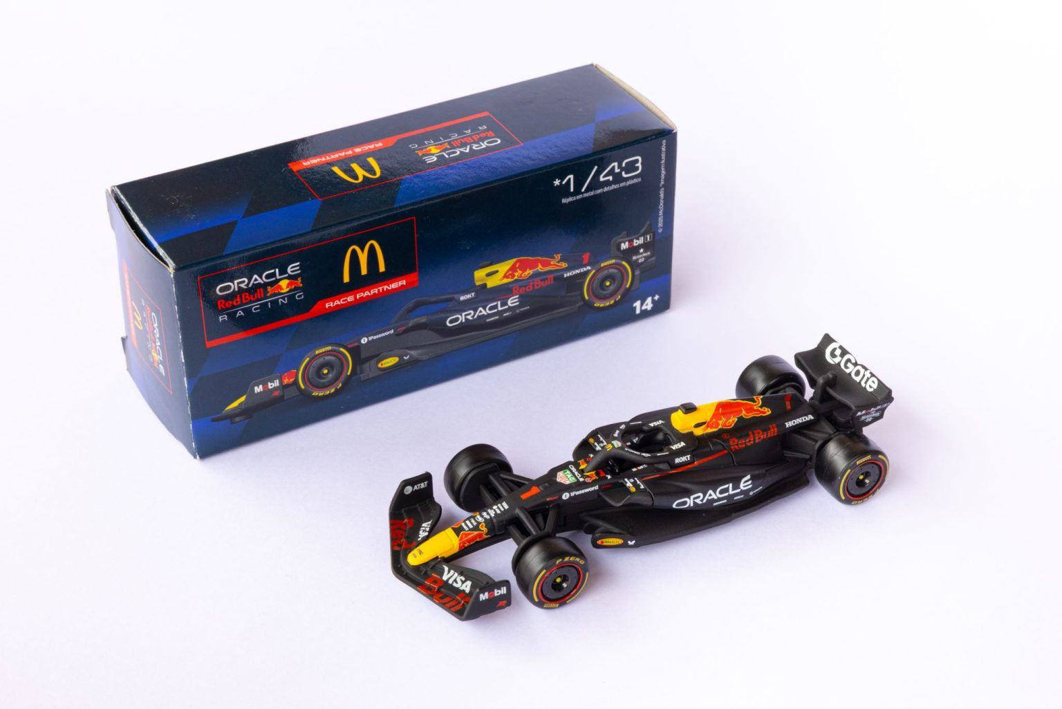 FORMULA 1 MC DONALDS 1/43 ORACLE RED BULL RACING