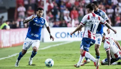 Cruzeiro perde para Unión no último minuto em estreia na Sul-Americana