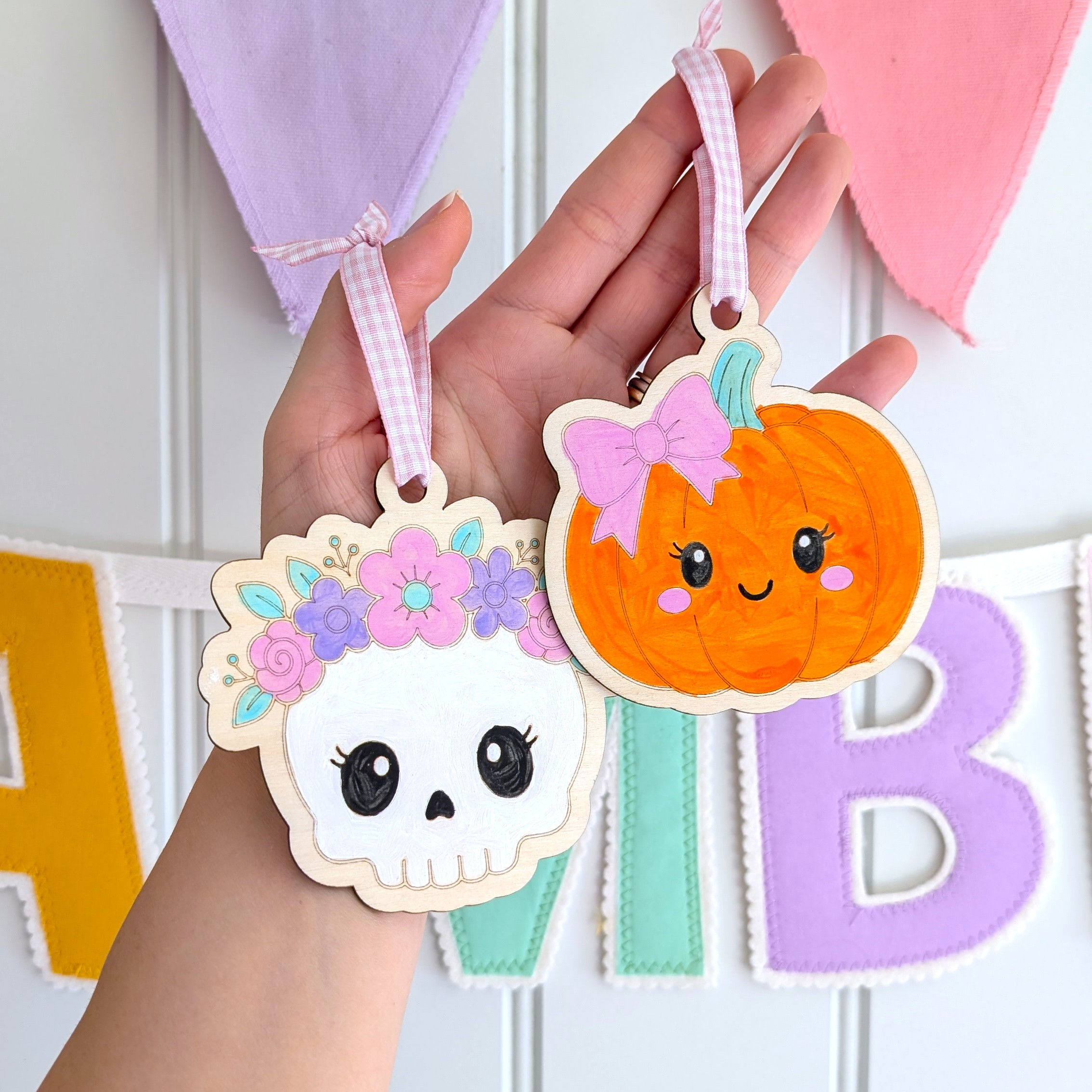 Paint your own Halloween Hanging Decoration