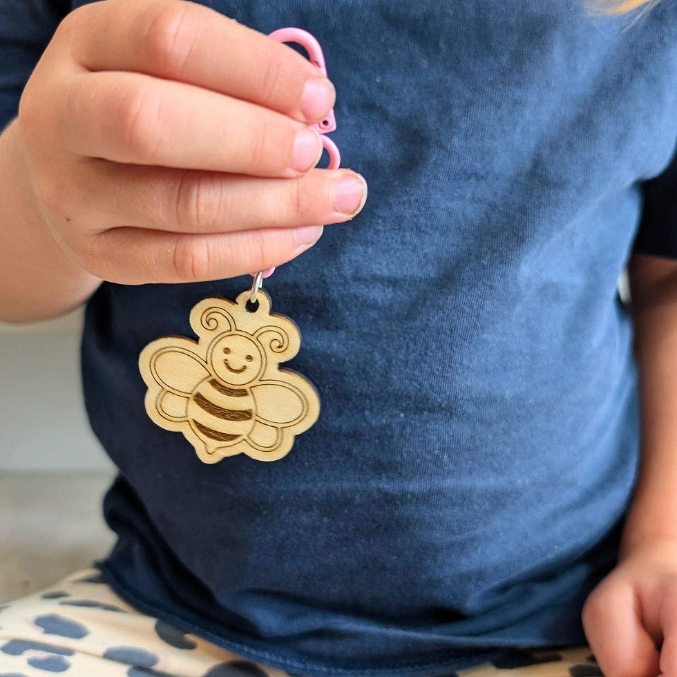 Thumbnail: Pocket Hug Keyring - Bee