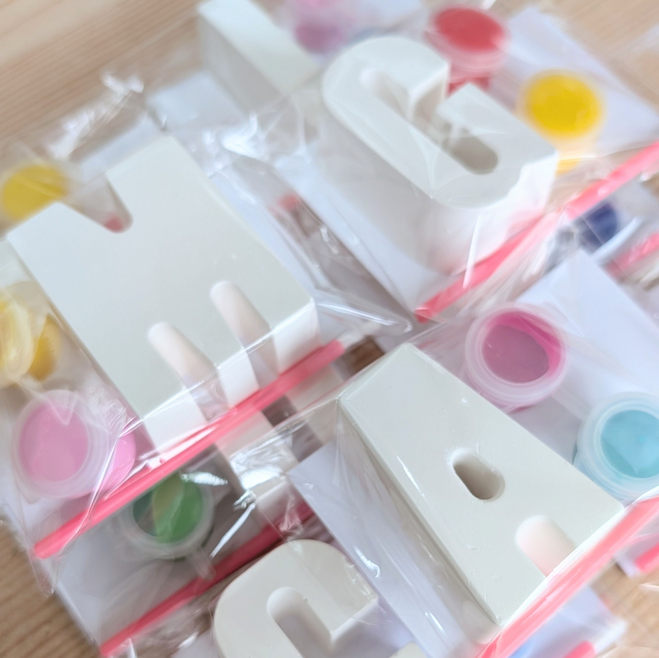 Paint your own initial letter kit