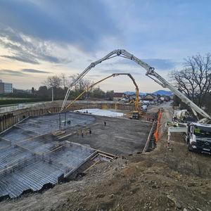 Rezidenca Rožna dolina, 2025