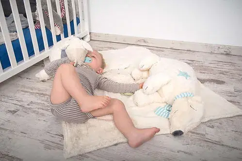 Miniaturbild: Bio Babydecke - Kuscheldeck Schaf Plüsch