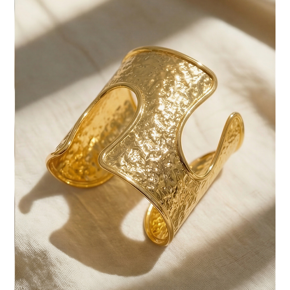 Thumbnail: Sculpted Statement Gold Cuff