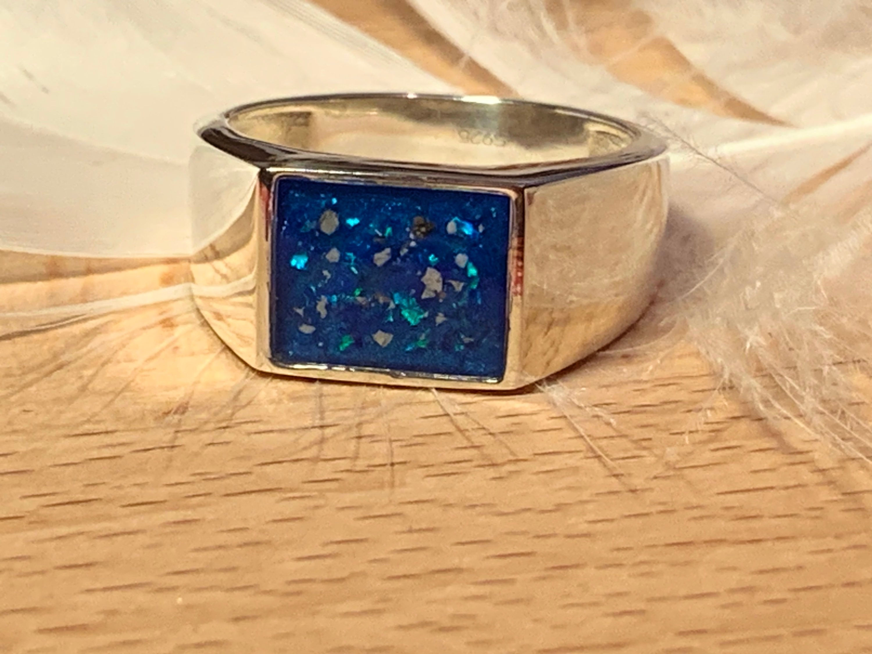 Mens sturdy signet ring